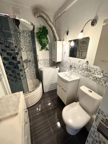 Mieszkanie 2-pokojowe Katowice Śródmieście, al. Wojciecha Korfantego. Zdjęcie 8