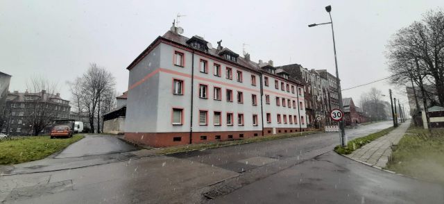 Mieszkanie 3-pokojowe Bytom Rozbark, ul. Brzezińska. Zdjęcie 1