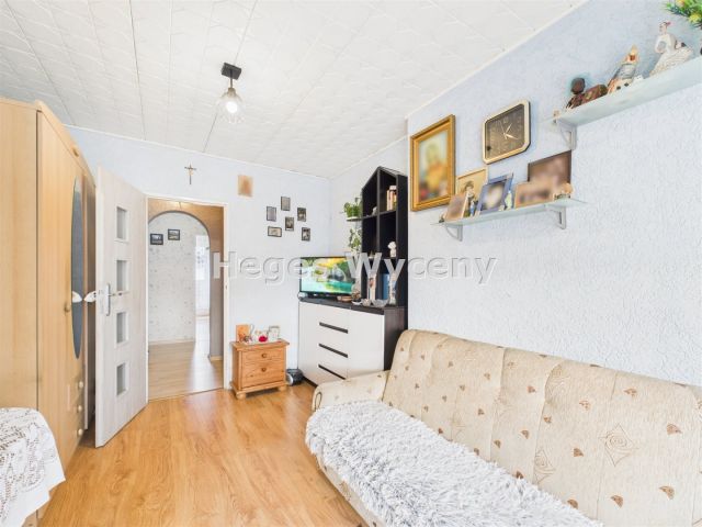 Mieszkanie 4-pokojowe Trzebień. Zdjęcie 18