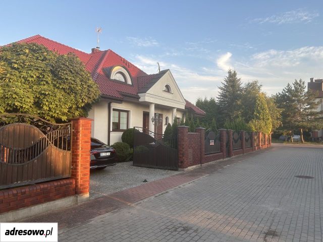 dom wolnostojący, 7 pokoi Nowodworce, ul. Niemeńska. Zdjęcie 1