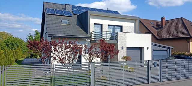 dom wolnostojący, 4 pokoje Lubliniec, ul. Rolna. Zdjęcie 1