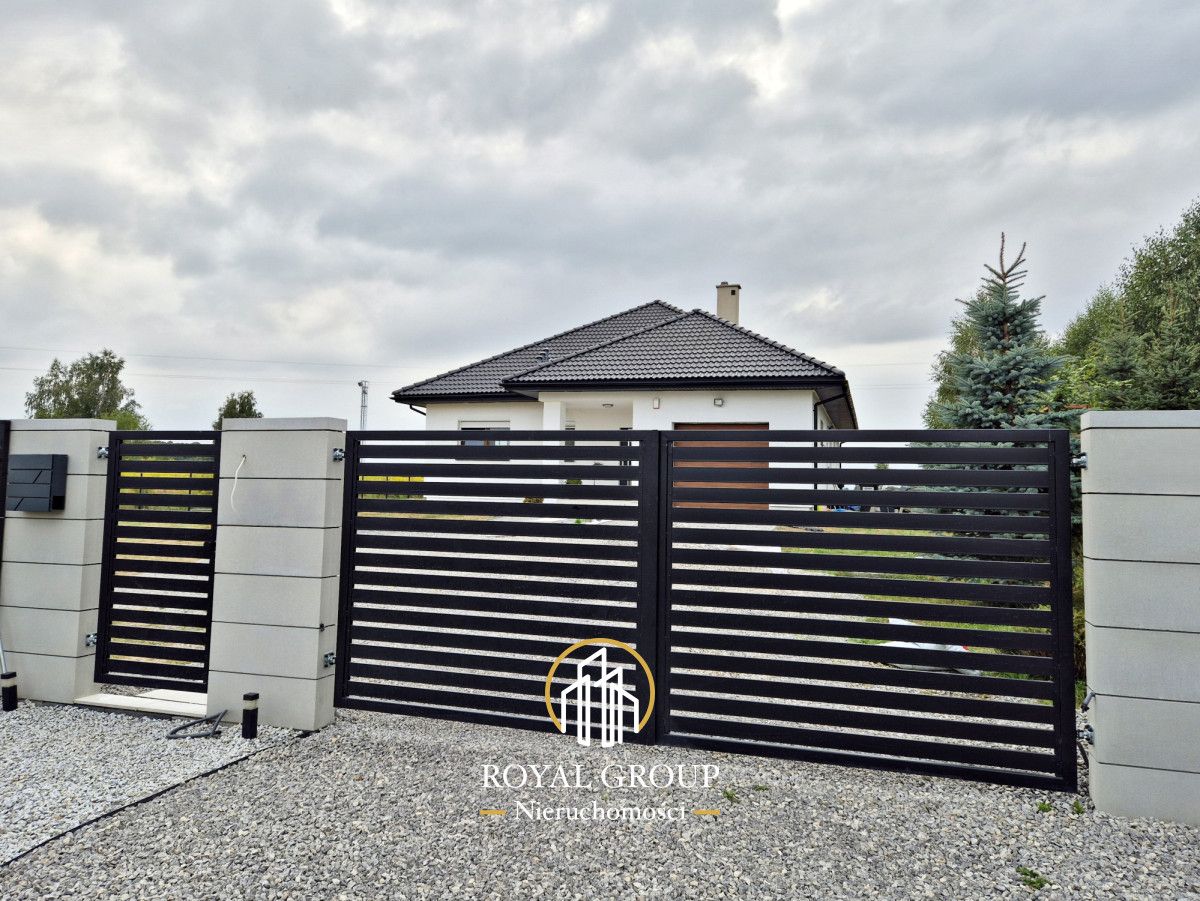 dom wolnostojący, 4 pokoje Moszenki. Zdjęcie 2