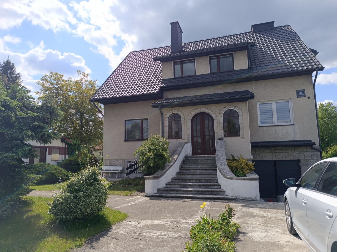 dom wolnostojący, 8 pokoi Borków, ul. Klonowa