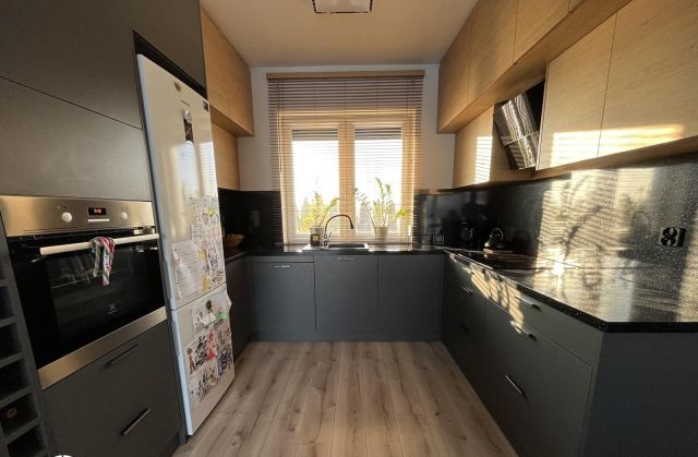 dom wolnostojący, 7 pokoi Spalona, ul. Kwiatowa. Zdjęcie 1