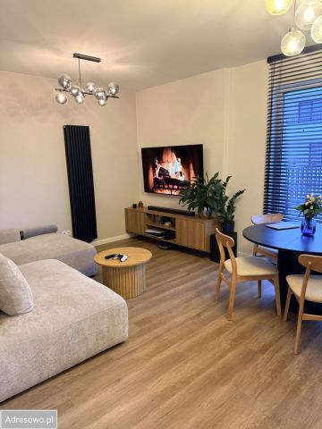 Mieszkanie 3-pokojowe Warszawa Bródno, ul. Piotra Wysockiego. Zdjęcie 1