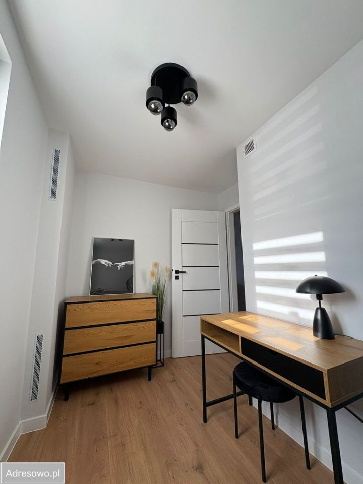 Mieszkanie 3-pokojowe Kielce KSM, ul. Sandomierska. Zdjęcie 3