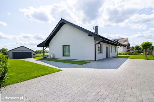 dom wolnostojący, 4 pokoje Borów. Zdjęcie 1