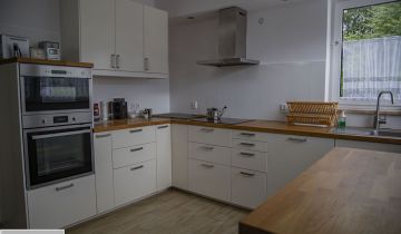 dom wolnostojący, 10 pokoi Łomna