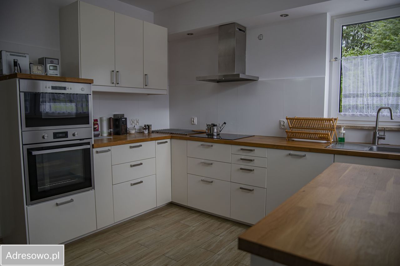 dom wolnostojący, 10 pokoi Łomna. Zdjęcie 2