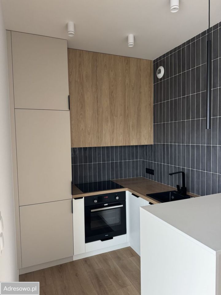 Mieszkanie 3-pokojowe Jarocin. Zdjęcie 4