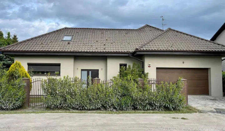 dom wolnostojący, 5 pokoi Luboń, ul. Nowiny
