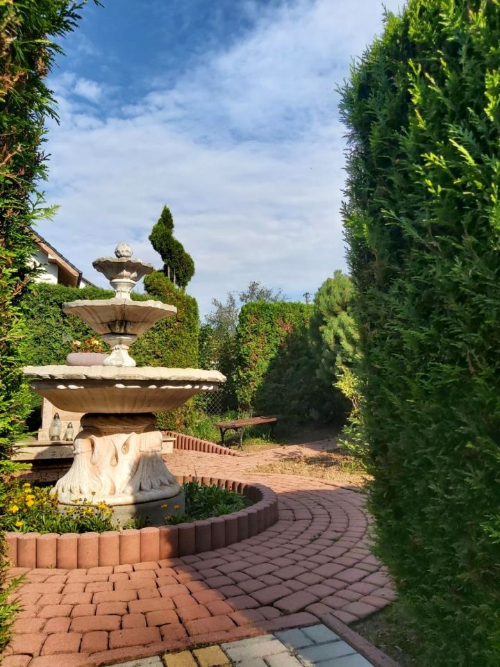 bliźniak, 8 pokoi Jasień. Zdjęcie 11