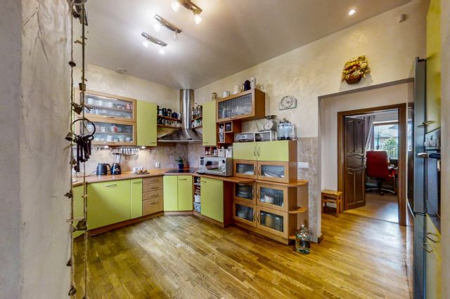 dom wolnostojący, 11 pokoi Łódź, ul. Szarotki. Zdjęcie 4