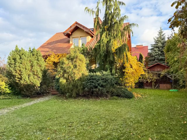 dom wolnostojący, 4 pokoje Koło, ul. Leopolda Staffa. Zdjęcie 3