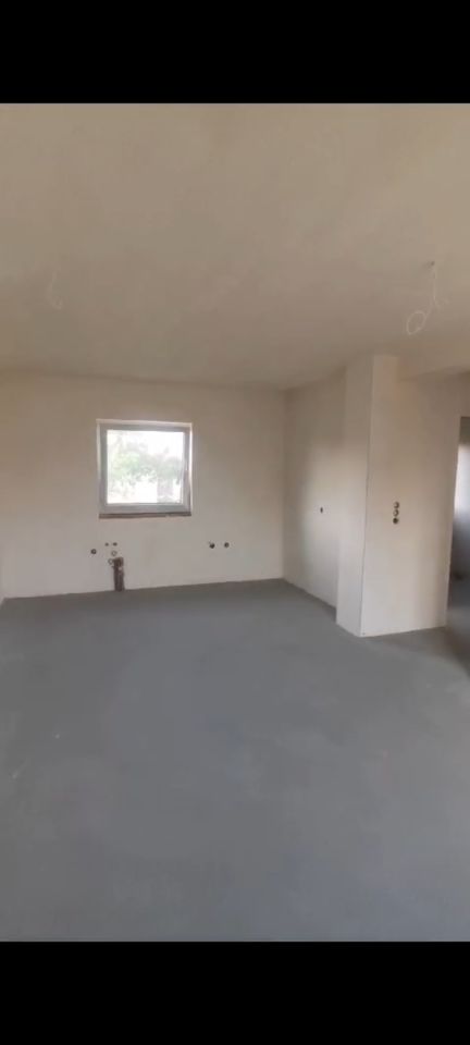 Mieszkanie 3-pokojowe Ładna. Zdjęcie 2