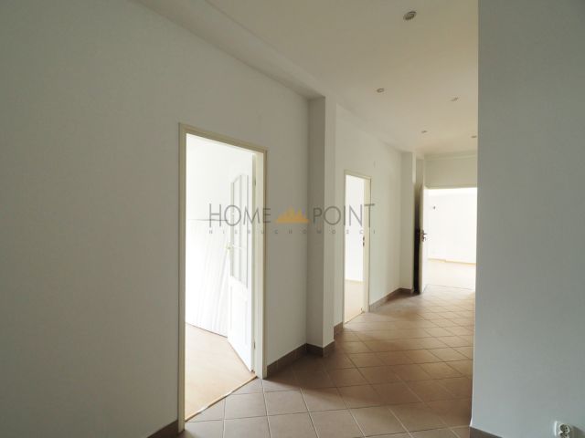 Biuro Warszawa Gocławek. Zdjęcie 4