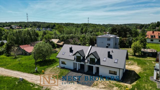 bliźniak, 5 pokoi Koźmice Wielkie Bugaj. Zdjęcie 1