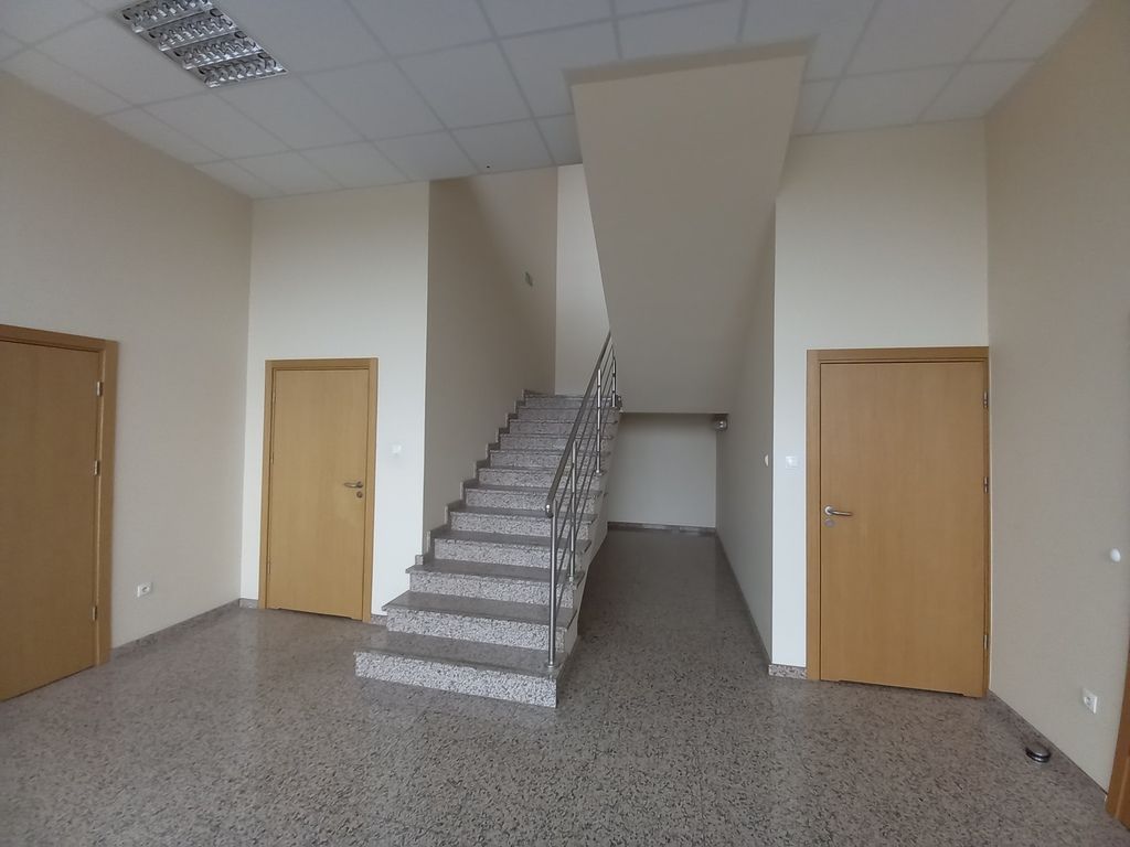 Hala/magazyn Wólka Kosowska. Zdjęcie 2