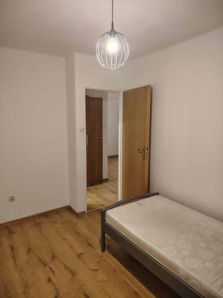 Mieszkanie 3-pokojowe Racibórz Centrum, ul. Bartosza Głowackiego. Zdjęcie 6