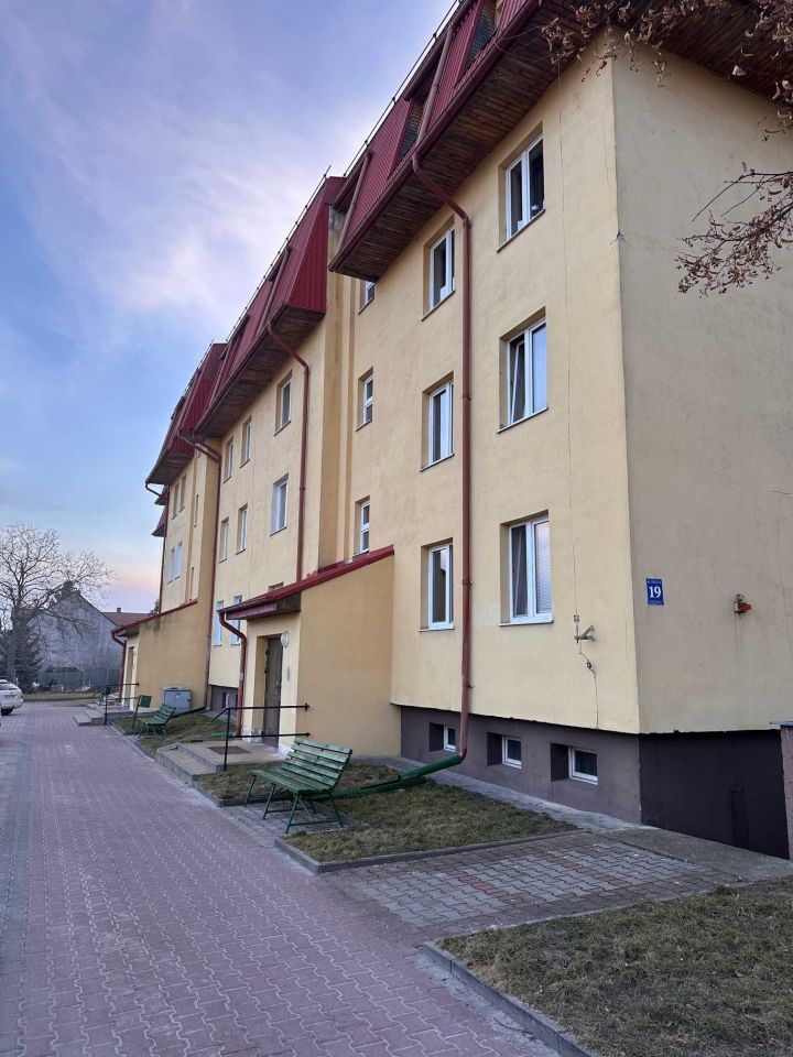 Mieszkanie 3-pokojowe Piaski. Zdjęcie 1