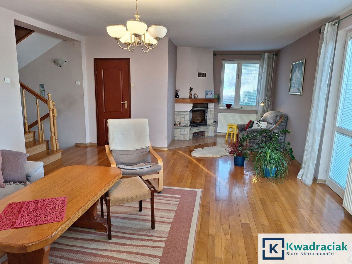 dom wolnostojący, 5 pokoi Mokre. Zdjęcie 9