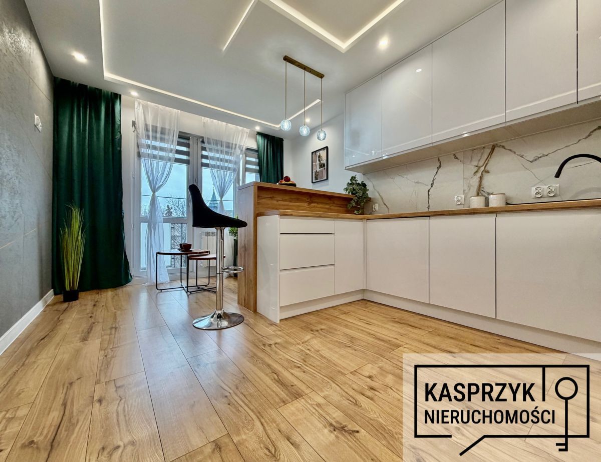 Mieszkanie 3-pokojowe Krosno, ul. Szklarska. Zdjęcie 1