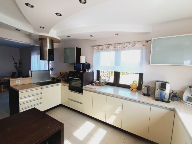 dom wolnostojący, 5 pokoi Kalisz. Zdjęcie 2