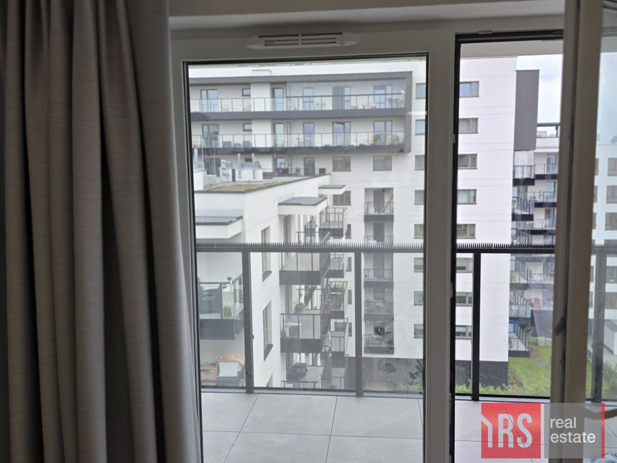 Mieszkanie 1-pokojowe Warszawa Włochy, al. Krakowska. Zdjęcie 1
