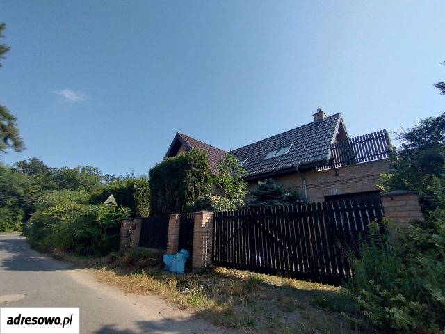 dom wolnostojący, 4 pokoje Domaszczyn, ul. Różana. Zdjęcie 1