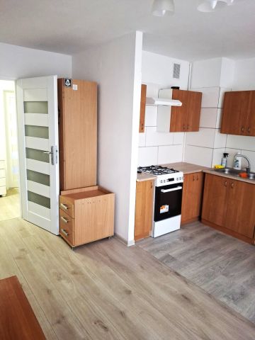 Mieszkanie 3-pokojowe Olsztyn Jaroty, ul. Jarocka. Zdjęcie 1