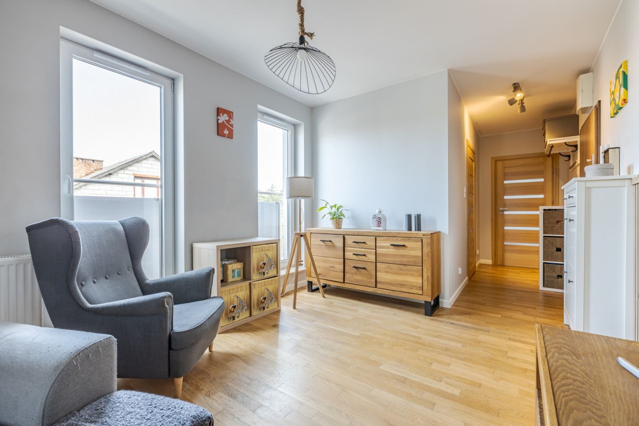 Mieszkanie 3-pokojowe Ząbki, ul. Christiana Andersena. Zdjęcie 1