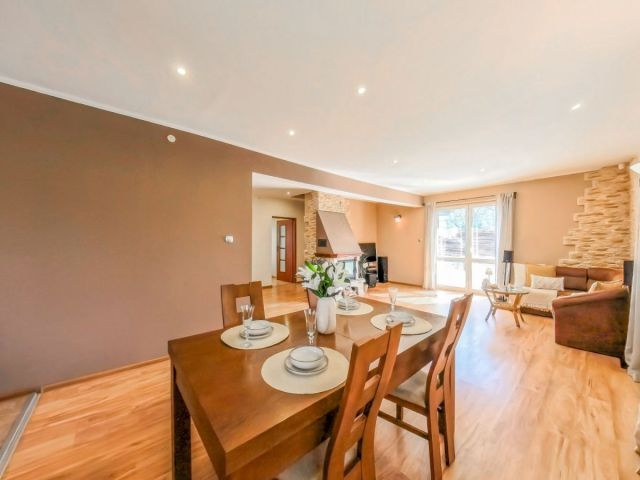 dom wolnostojący, 4 pokoje Zgierz Chełmy, ul. Orzechowa. Zdjęcie 7