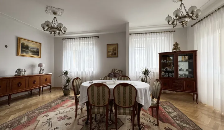 dom wolnostojący, 5 pokoi Warszawa, ul. Błękitna