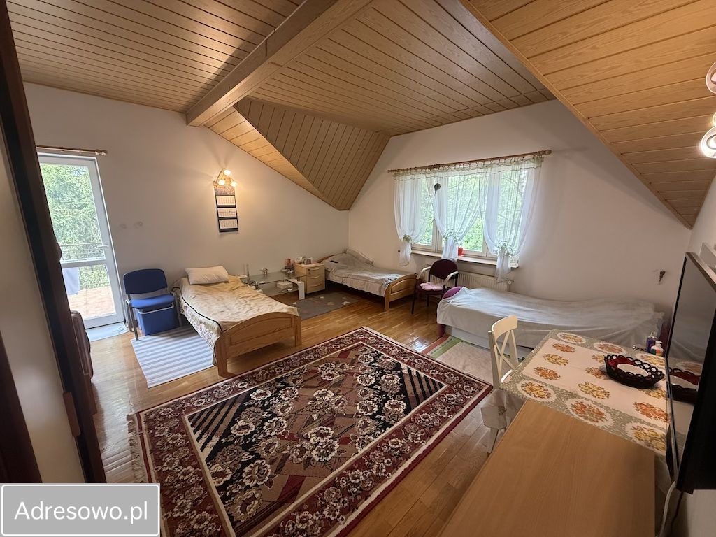 dom wolnostojący, 10 pokoi Magdalenka, ul. Orzechowa. Zdjęcie 7