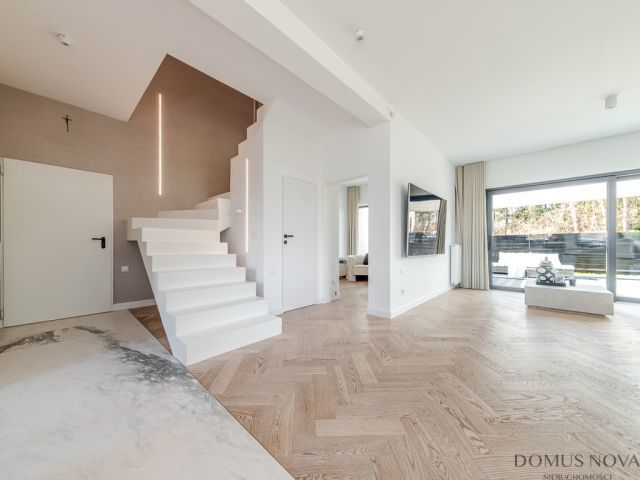 bliźniak, 7 pokoi Chyliczki, ul. Letnia. Zdjęcie 4