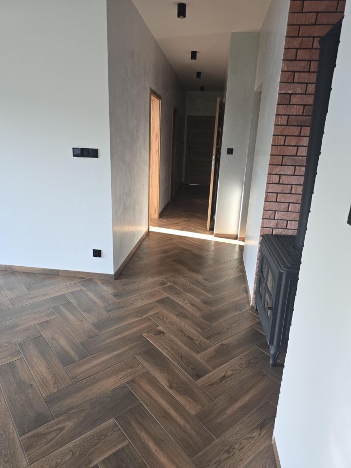 dom wolnostojący, 4 pokoje Górnica. Zdjęcie 6