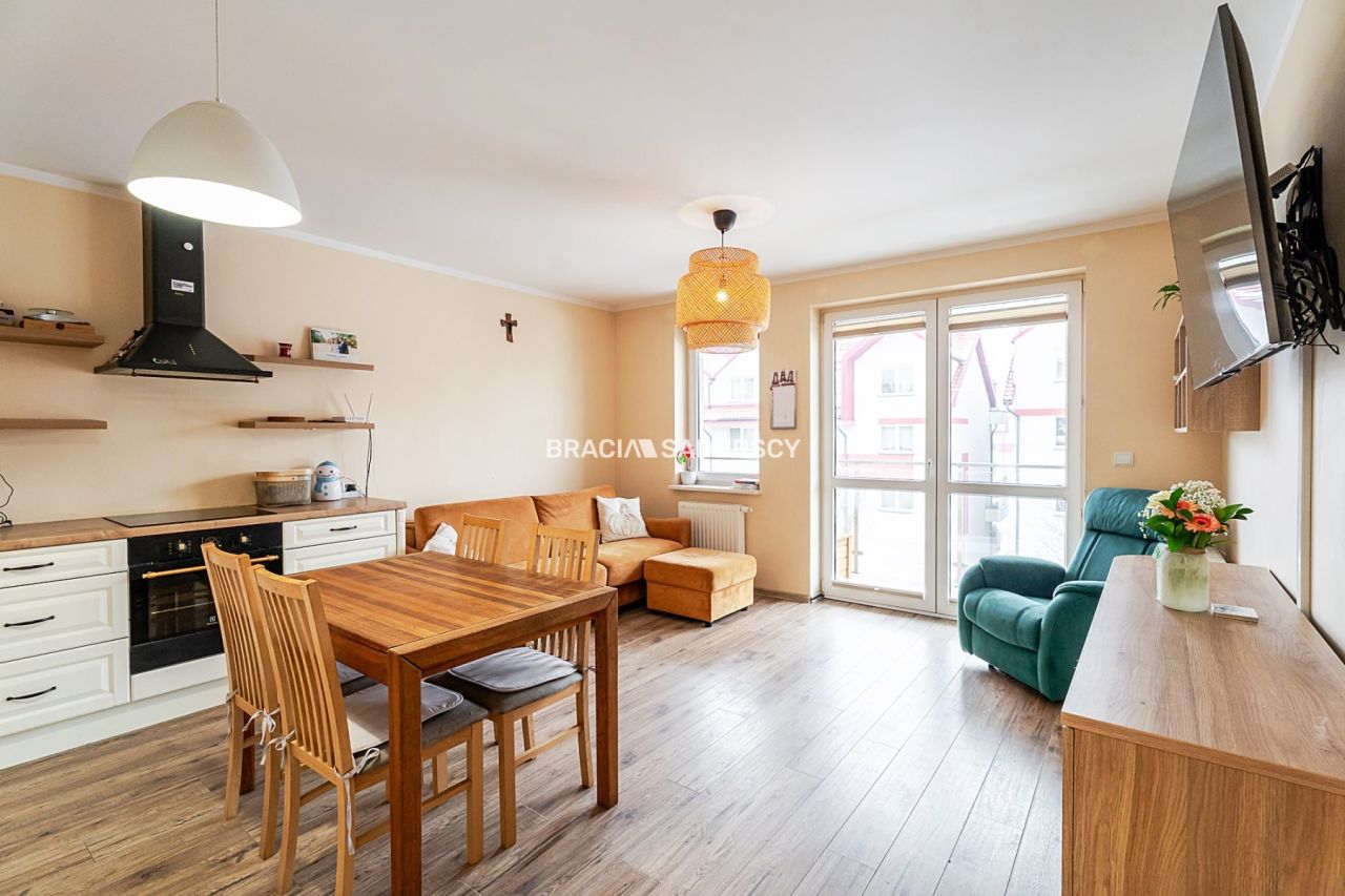 Mieszkanie 3-pokojowe Kraków Swoszowice, ul. Macieja Dębskiego. Zdjęcie 1