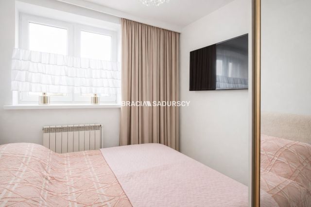 Mieszkanie 4-pokojowe Myślenice. Zdjęcie 11