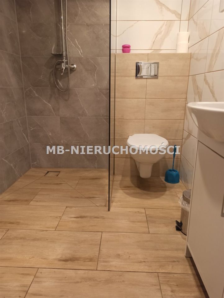 dom wolnostojący, 13 pokoi Warchały. Zdjęcie 9