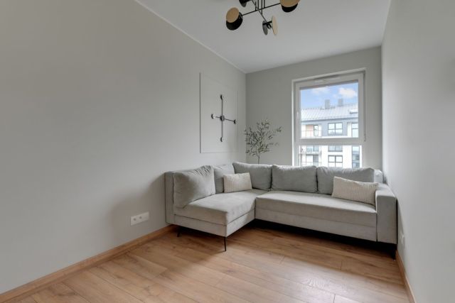 Mieszkanie 3-pokojowe Kosakowo. Zdjęcie 9