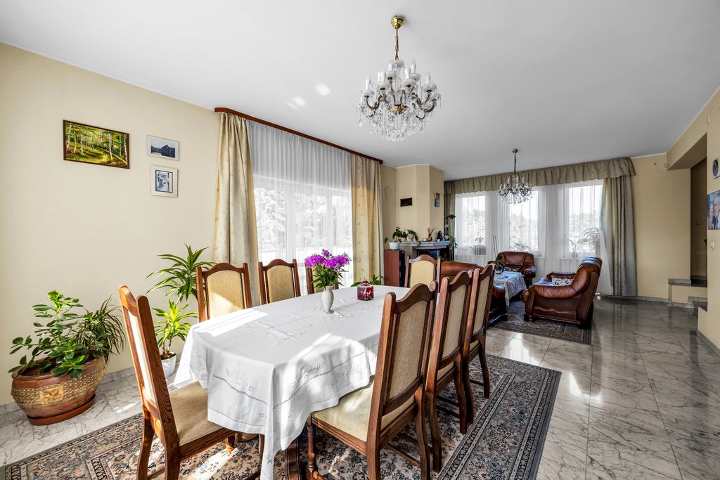 dom wolnostojący, 8 pokoi Kalisz, ul. Żwirki i Wigury. Zdjęcie 31