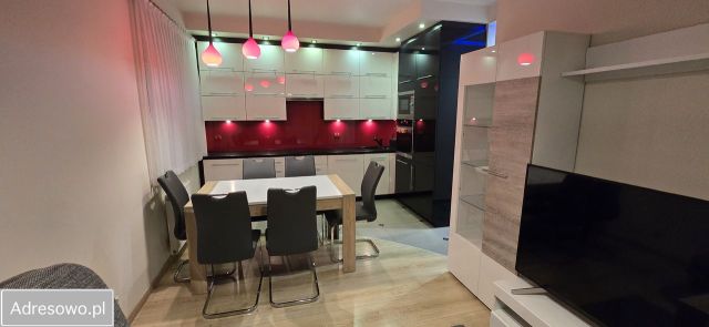 Mieszkanie 3-pokojowe Rumia, ul. Stoczniowców. Zdjęcie 1