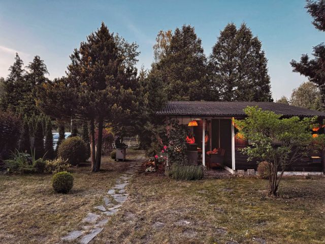 Działka rekreacyjna Chobot. Zdjęcie 1