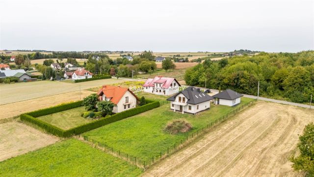 dom wolnostojący, 5 pokoi Szczodrkowice. Zdjęcie 2