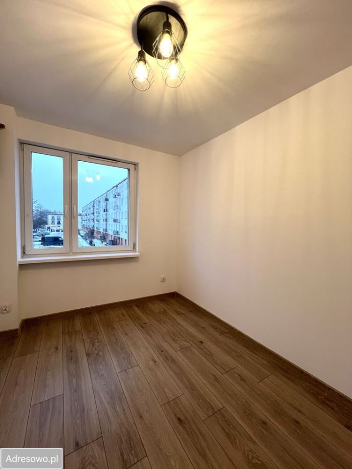 Mieszkanie 3-pokojowe Starachowice Centrum, ul. Przyjazna. Zdjęcie 2