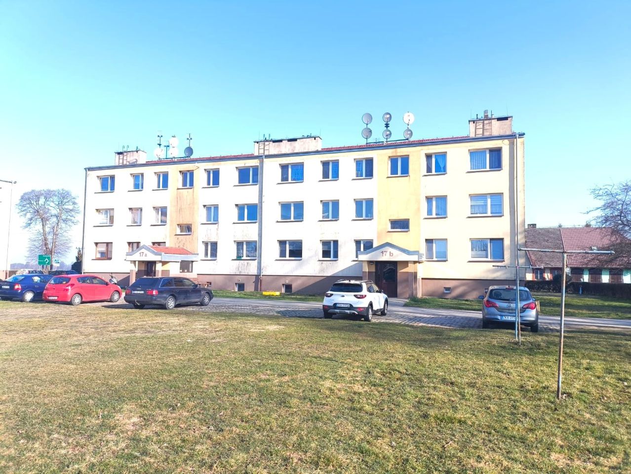 Mieszkanie 3-pokojowe Unin. Zdjęcie 16