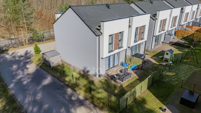 bliźniak, 4 pokoje Luzino, ul. Cicha. Zdjęcie 2