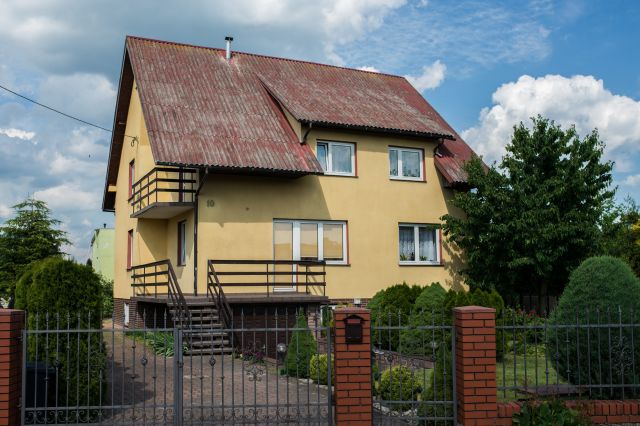 dom wolnostojący, 6 pokoi Werbkowice, ul. Wspólna. Zdjęcie 1