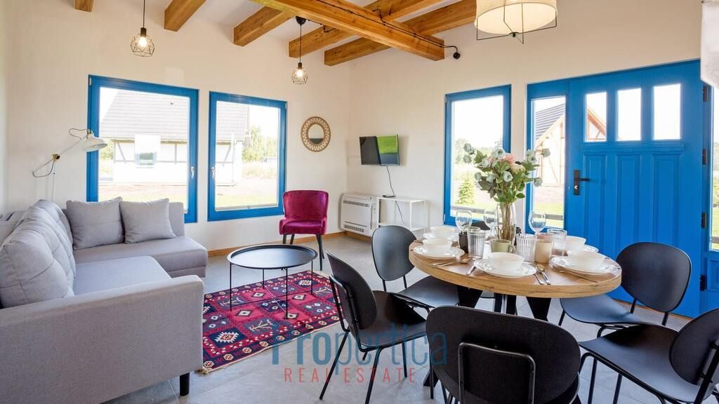 dom wolnostojący, 9 pokoi Rowy. Zdjęcie 5