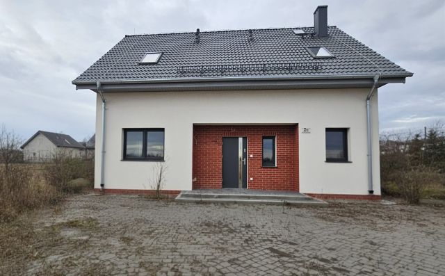 dom wolnostojący, 5 pokoi Oława, ul. Jana Dzierżonia. Zdjęcie 2